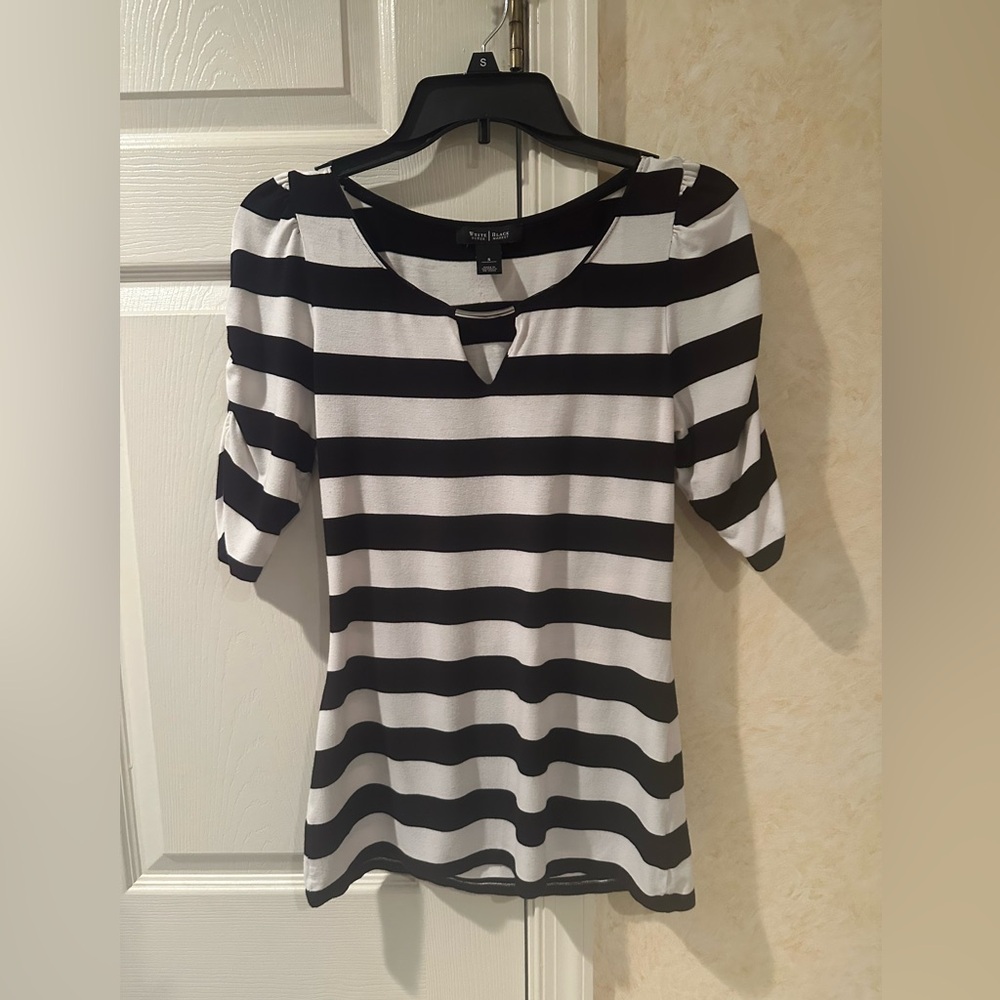 White House Black Market Monochrome Striped Tee